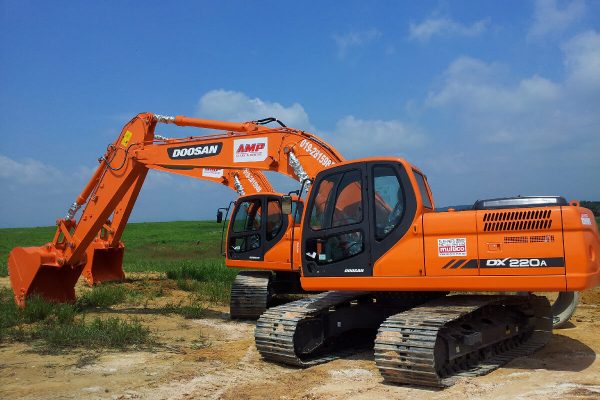 Doosan DX220 Hydraulic Excavator
